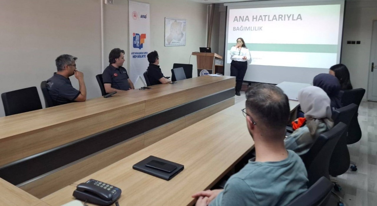 Yeşilaydan AFAD personeline bağımlılıkla mücadele eğitimi verildi