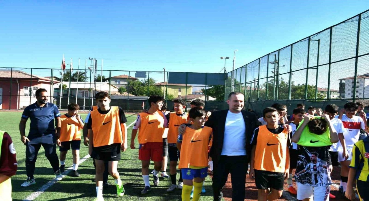 Yeşilyurt Sporun Gençler Akademi Seçmeleri yoğun katılımla gerçekleştirildi