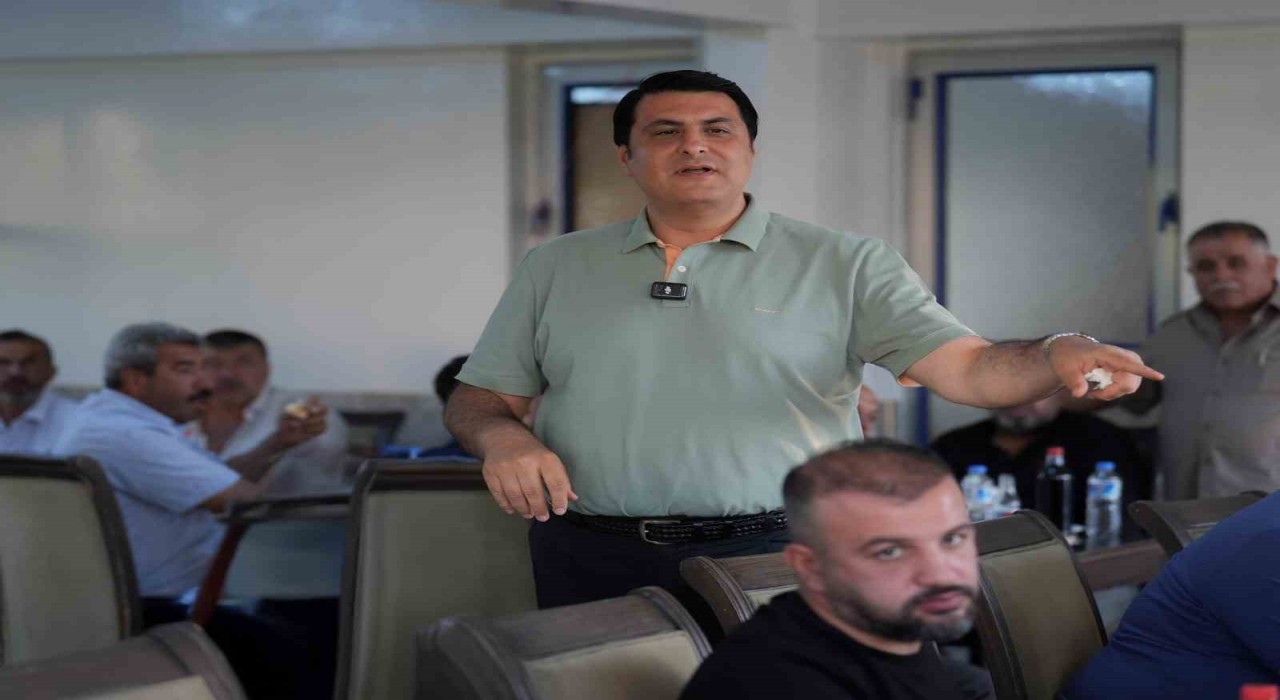 Yılmaz 42 mahalle muhtarı ile bir araya geldi