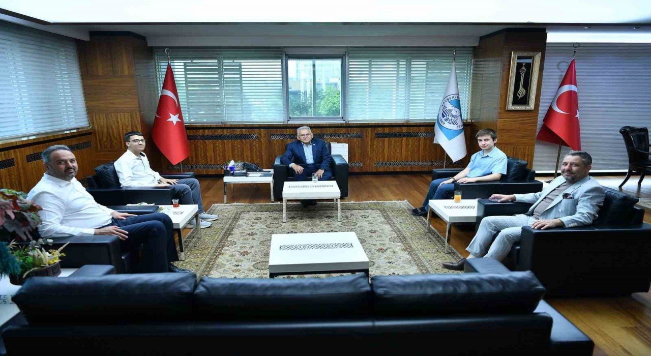 YKSde Türkiye derecesi yapan öğrencilere tam destek