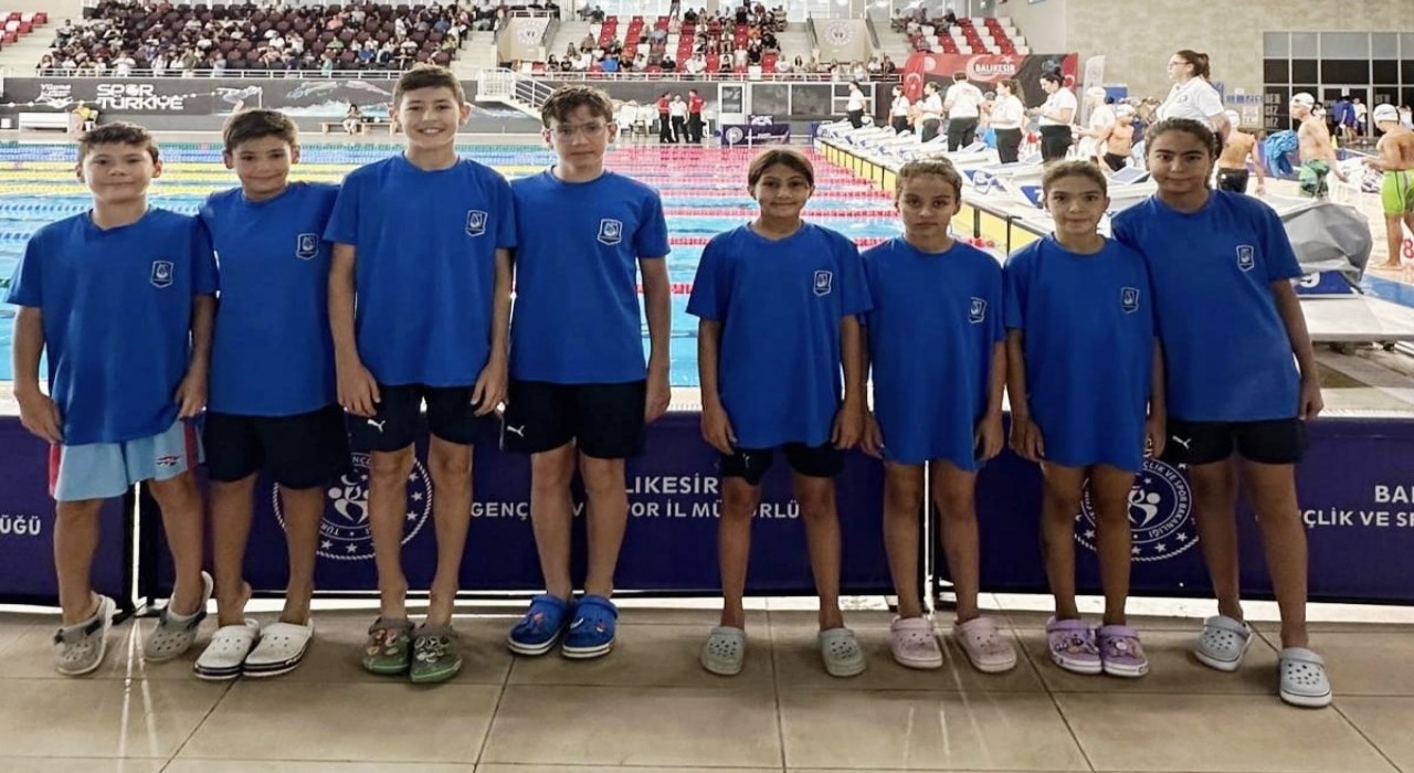 Yunusemreli yüzücüler SEM yarışlarında göz doldurdu