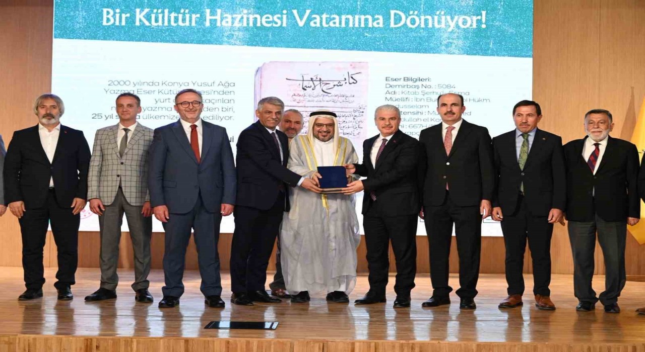 Yurt dışına kaçırılan nadide yazma eserlerden Kitab Şerhul-Esma yeniden Konyaya kazandırıldı
