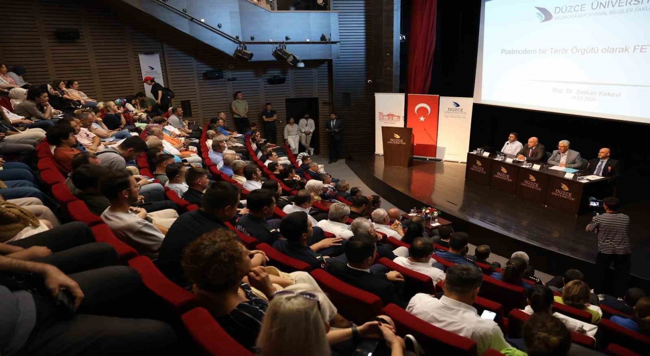 Zaferin Adı Türkiye programı yoğun katılımla gerçekleştirildi