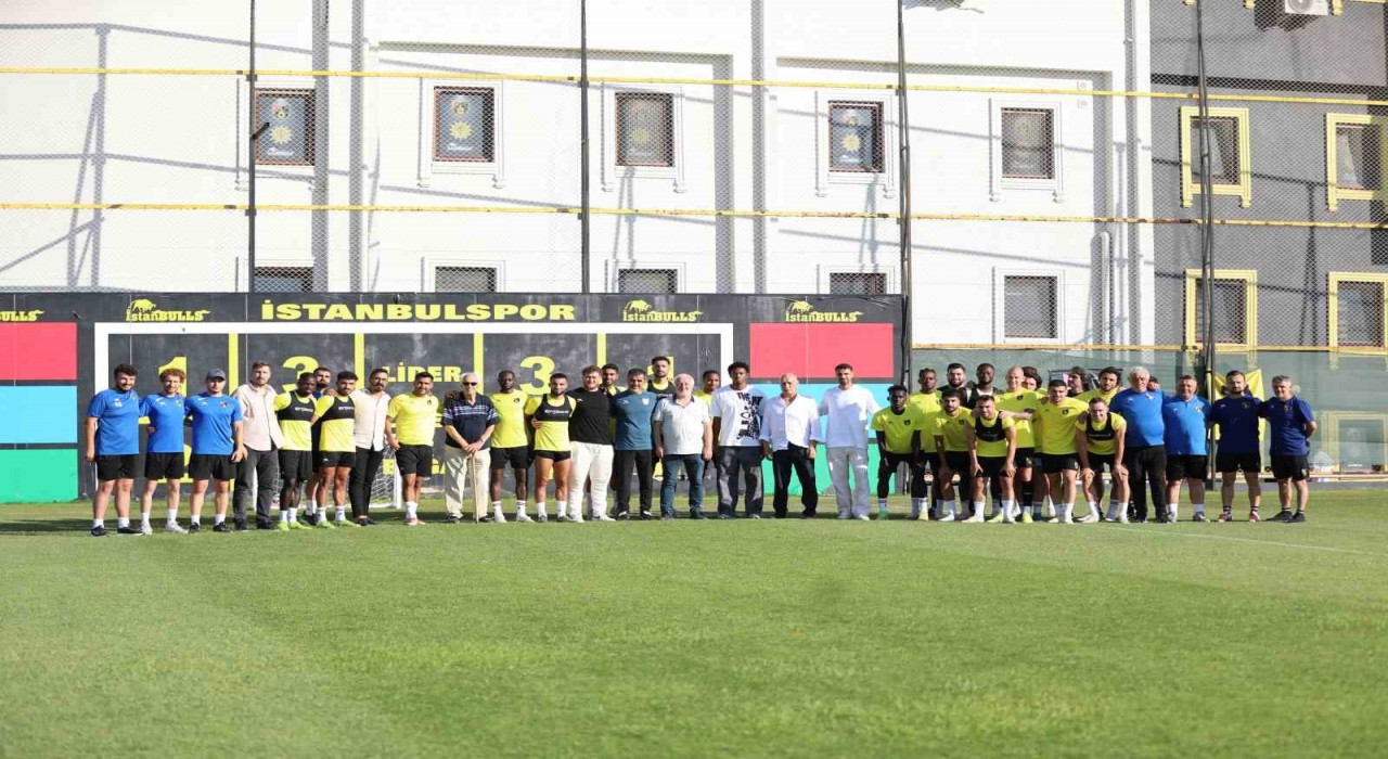 Zeki Çelik ve Gaoussou Diarradan İstanbulspora ziyaret