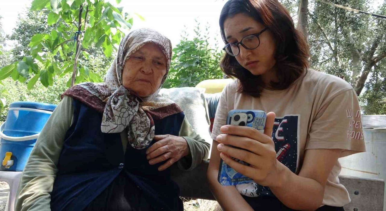 Zübeyde nine, köyünden doktora görüntülü ulaşıp muayene oldu