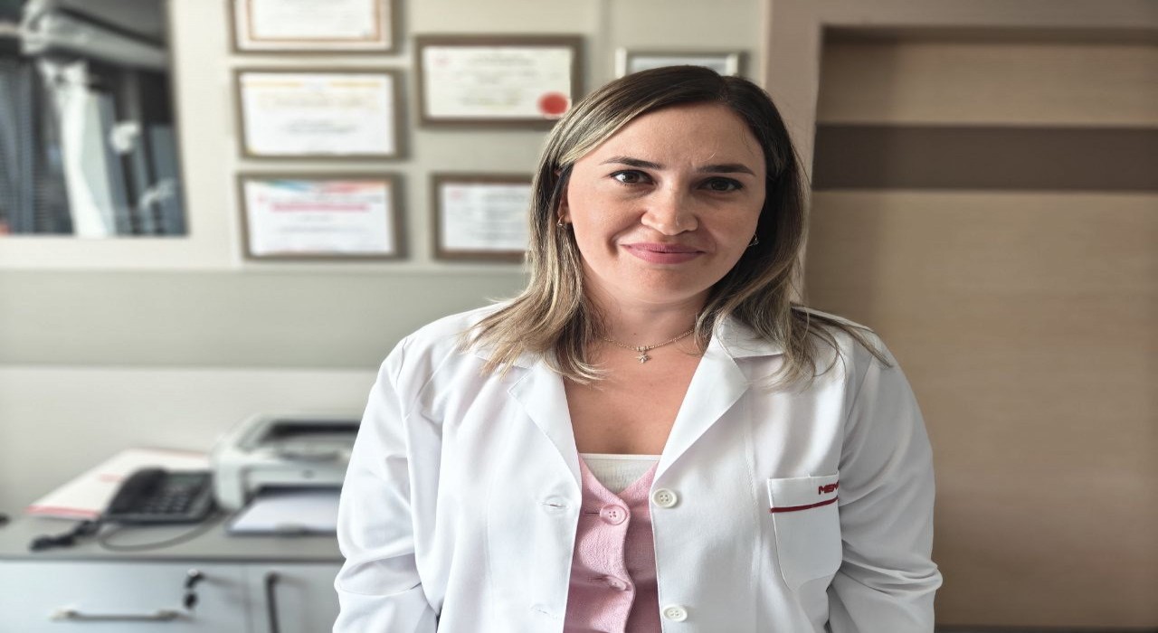 20 yaşında kendi karın zarından vajinası oldu