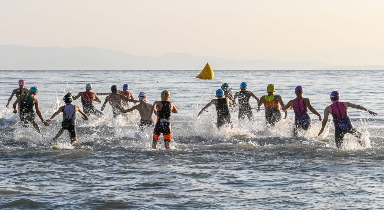24. Eğirdir Triatlonu Türkiye Kupası Yarışlarının ilk günü tamamlandı