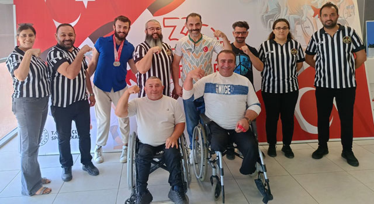 30 Ağustos Anısına Bilek Güreşi Müsabakası Düzenlendi