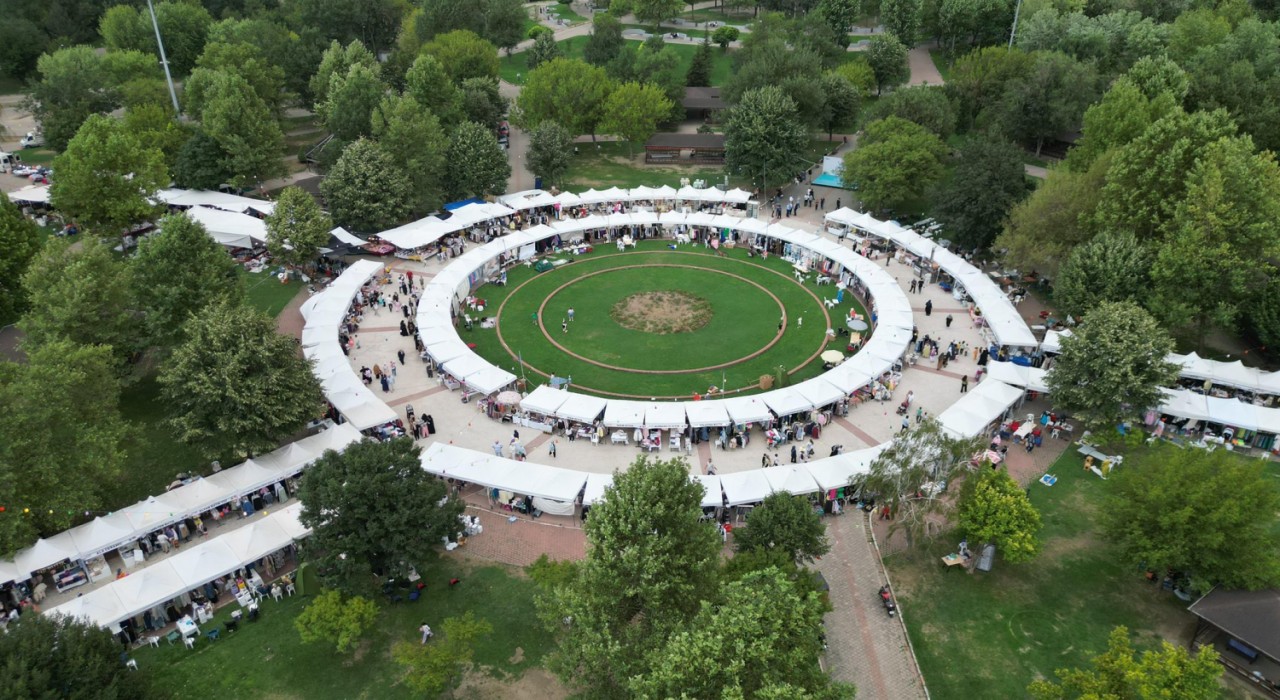 4.Hanımeli Alışveriş Şenliğine yoğun ilgi, süre uzatıldı