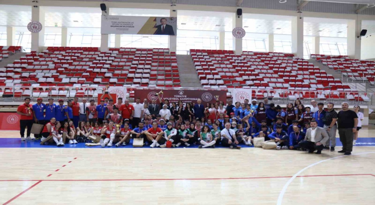 7. Türkiye Voleybol Şampiyonası sona erdi