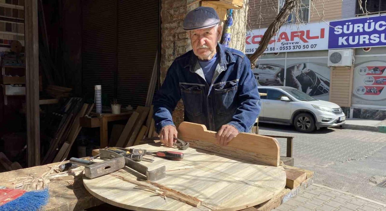 75 yaşındaki marangoz ustası Şentürk: Eti senin kemiği benim dönemi bitti