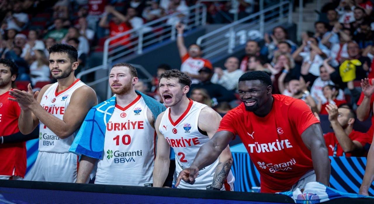 A Milli Erkek Basketbol Takımından 41 sayılık fark