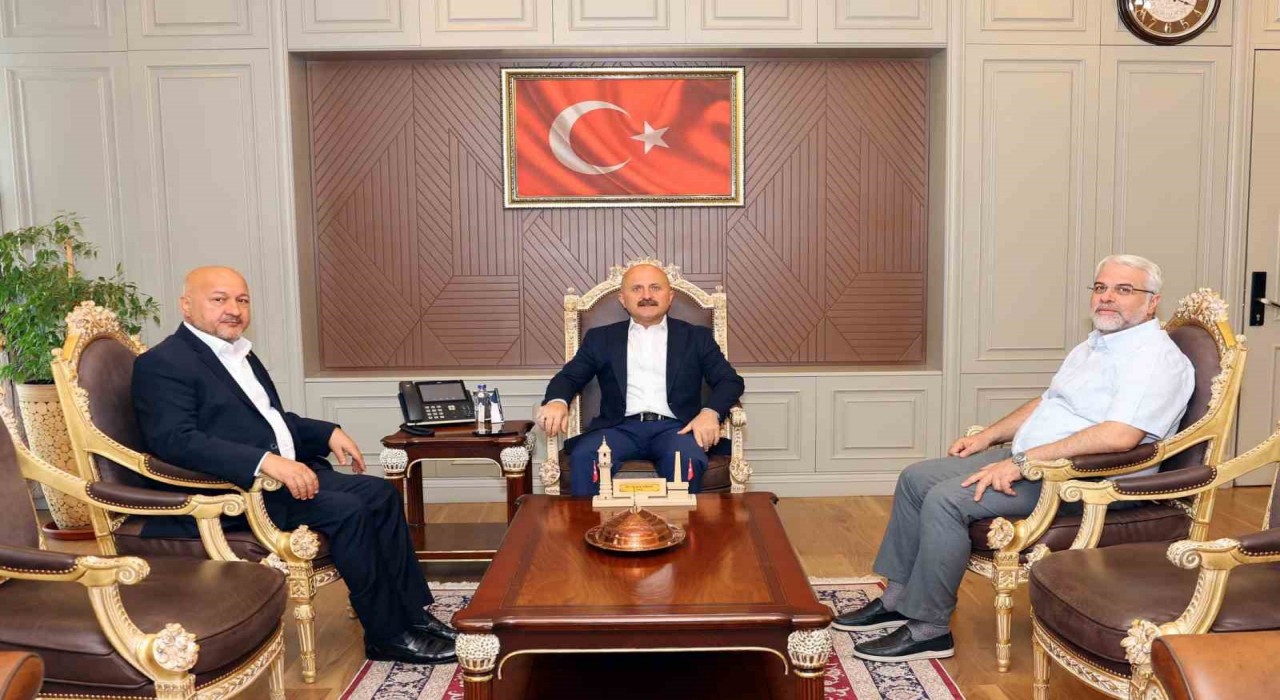 Adıyamanda kalıcı konutlar ve kamu yatırımları ile ilgili toplantı