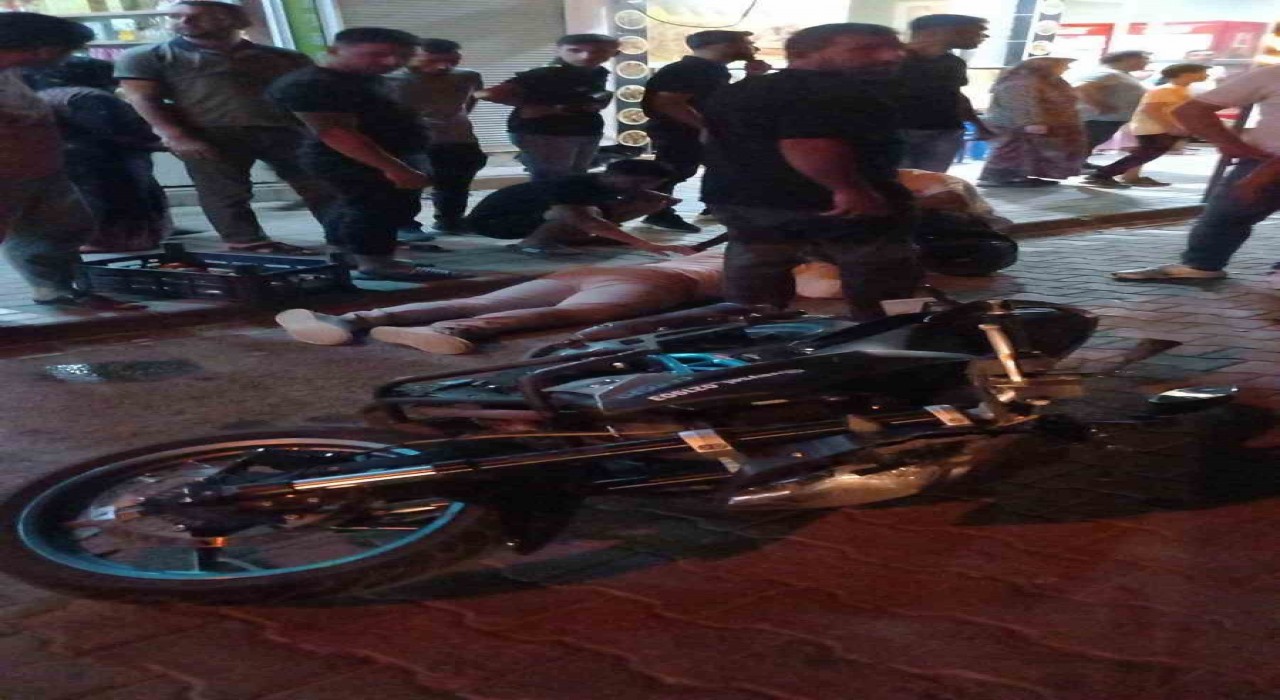 Adıyamanda motosiklet yayaya çarptı: 3 yaralı