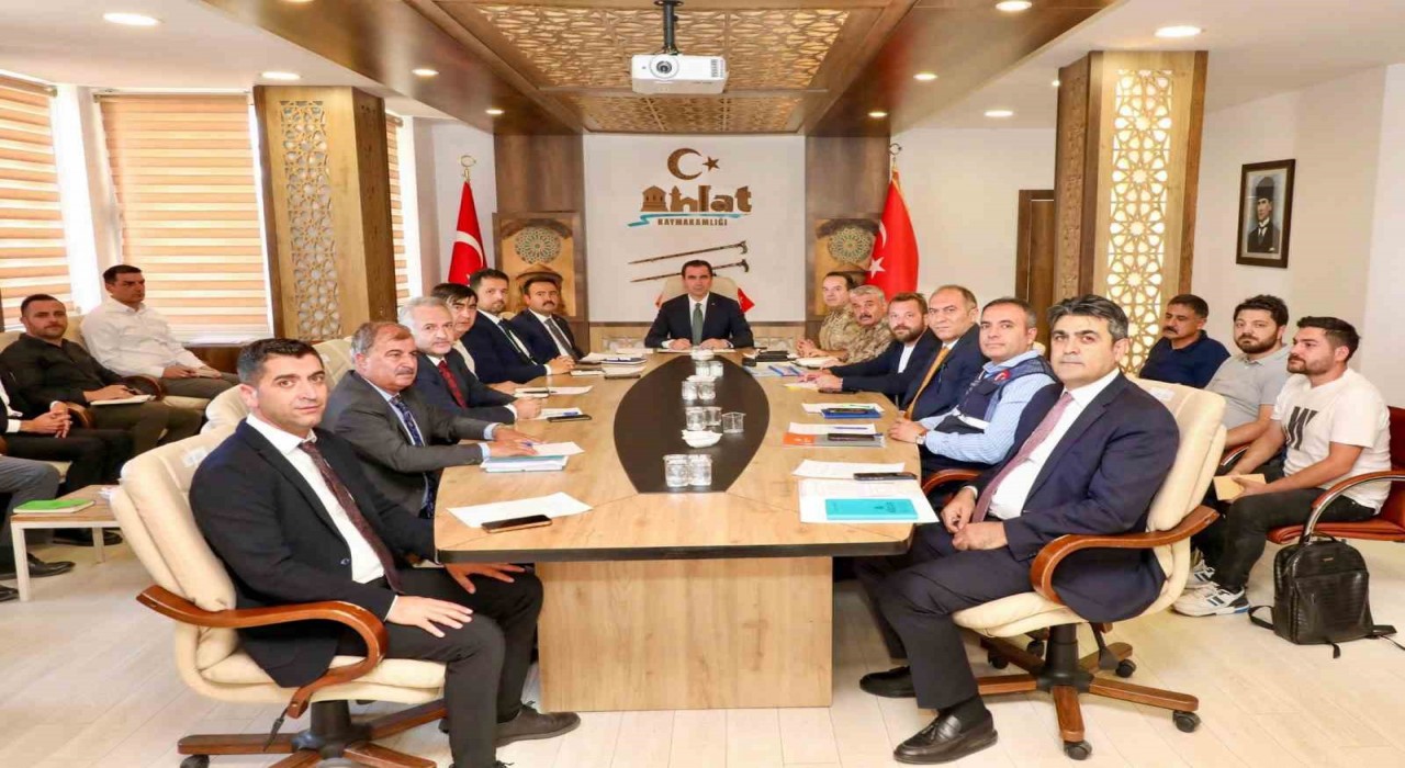 Ahlatta ‘1071 Ahlat-Malazgirt Etkinlikleri toplantısı