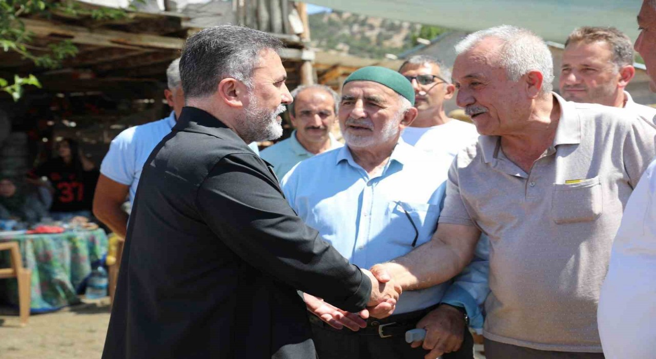 AK Parti Adana İl Başkanı Dağlı, Tufanbeylide vatandaşları dinledi