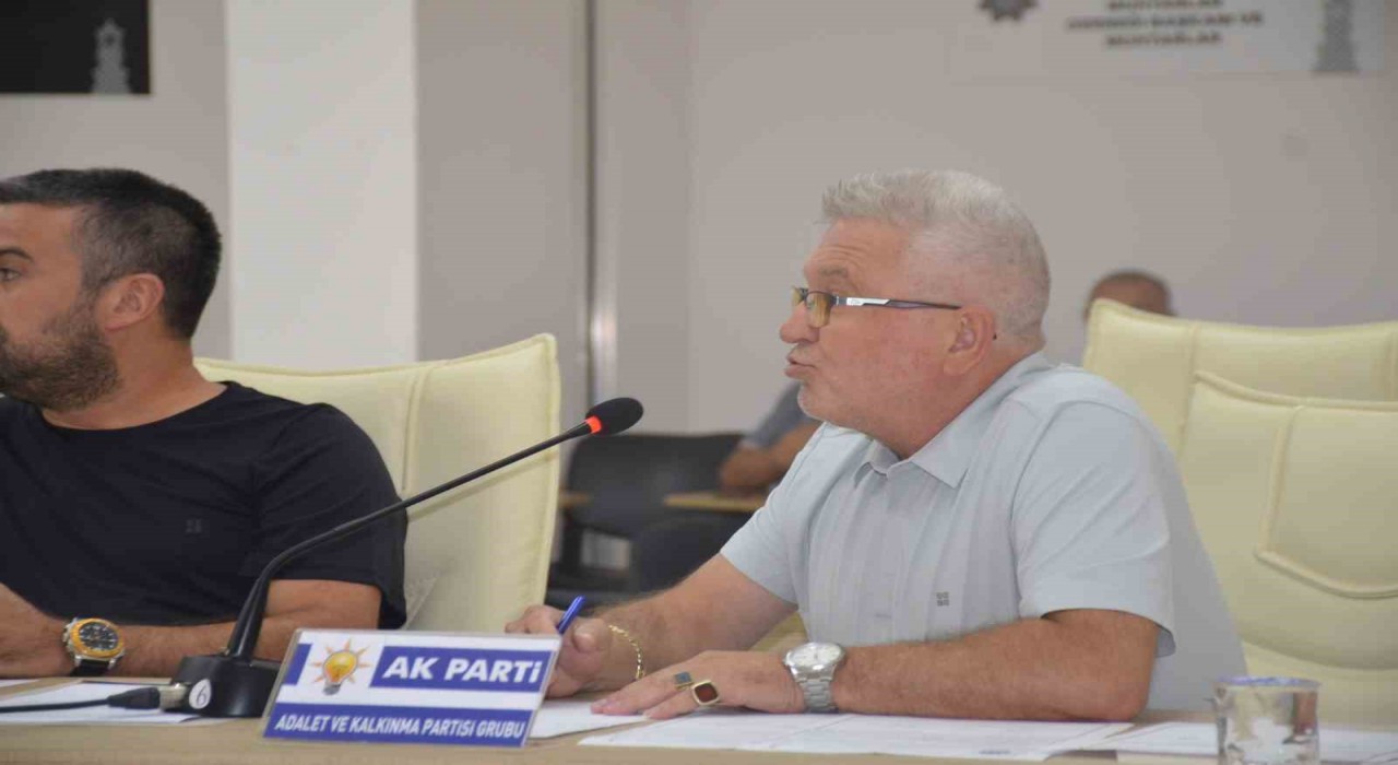 AK Parti Meclis Üyesi Sünetçi sordu, CHPli Başkan Subaşı cevapladı