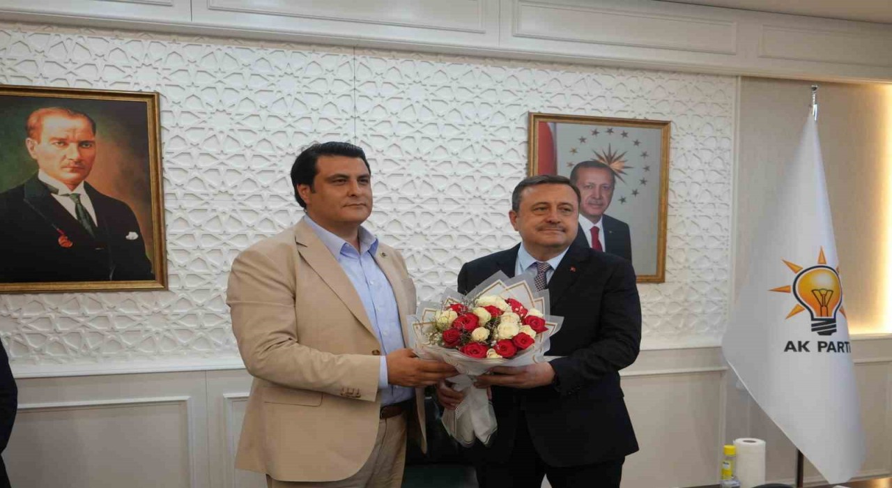 AK Partiye geçen Umut Yılmaz Gaziantepte coşkuyla karşılandı