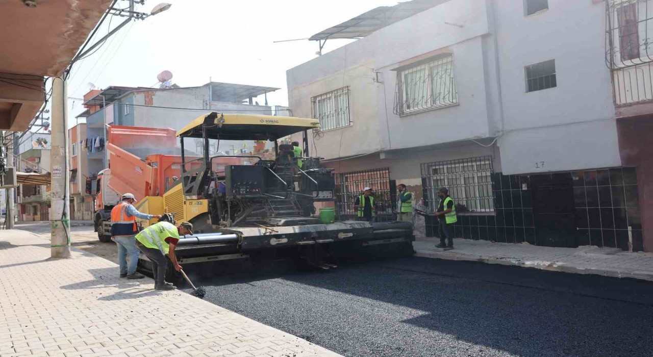 Akdeniz Belediyesi mahalle yollarını yeniliyor