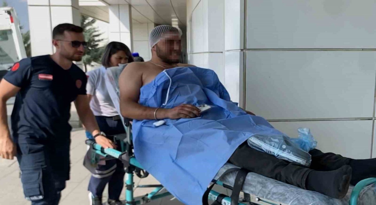 Aksarayda bıçaklı ve sopalı kavga: 2 yaralı