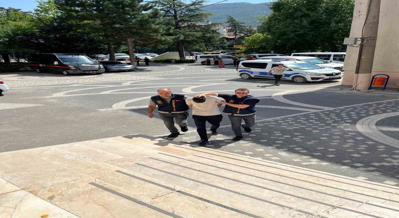 Akşehirde uyuşturucu operasyonu: 3 gözaltı, 1 tutuklama