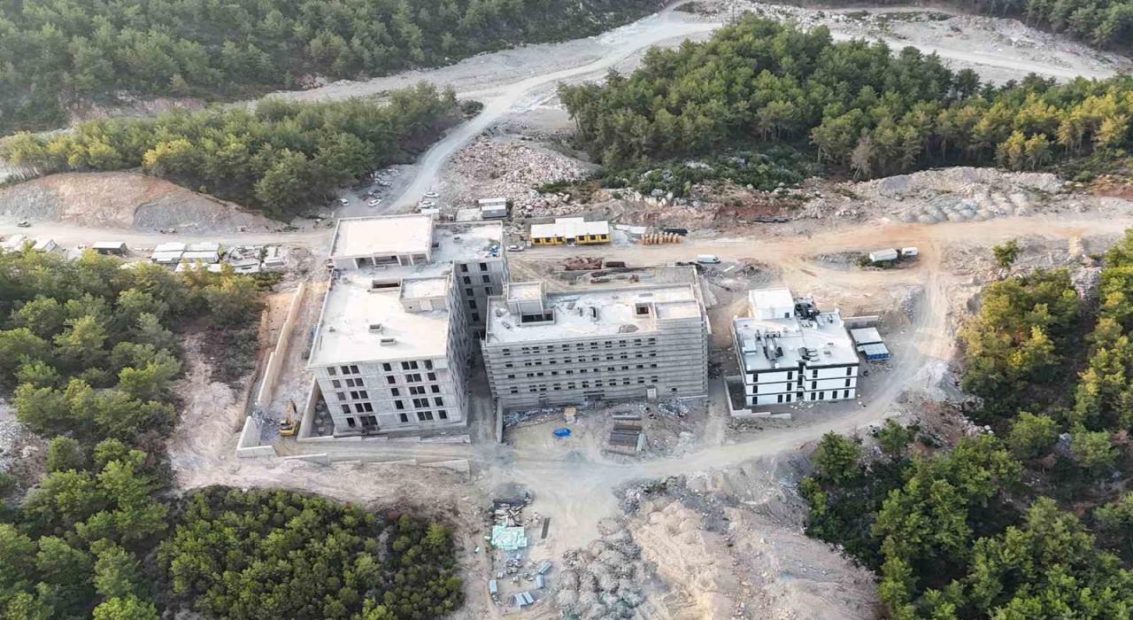 ALKÜde modern laboratuvar ve dersliklerle yeni sağlık merkezi kuruluyor