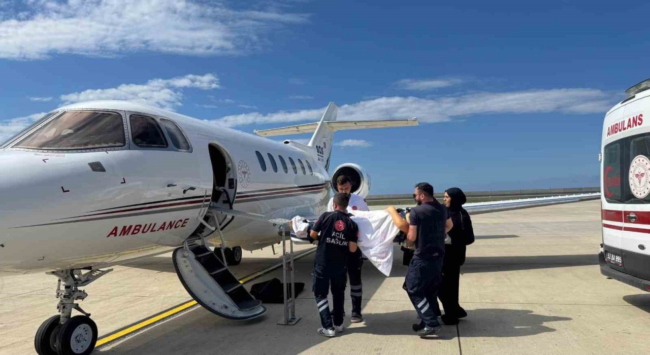 Ambulans uçak 22 yaşındaki hasta için havalandı