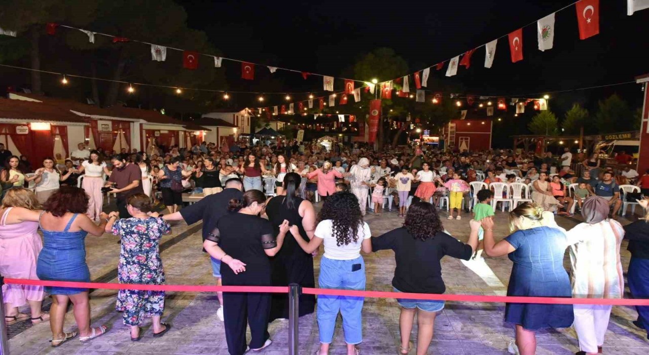 Anadolunun renkleri Kepez Uluslararası Kültür Festivalinde