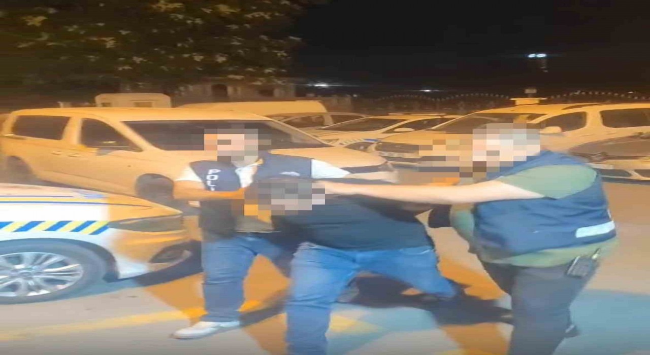 Ankarada otomobilin içinde havai fişek ateşleyen şahsa 27 bin 557 lira ceza