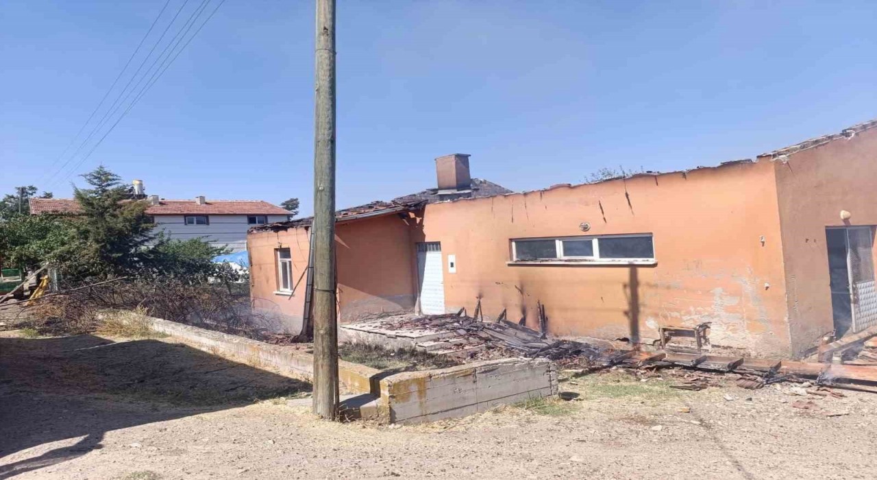 Ankarada süt toplama deposunda yangın