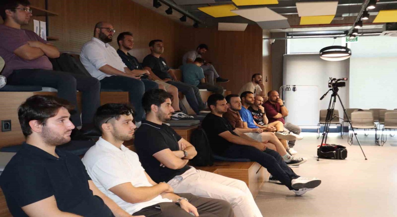 Ankarada yapay zeka ve kolektif akıl masaya yatırıldı