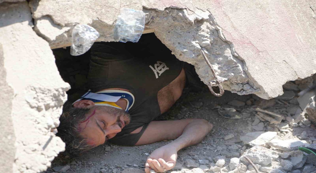 Antalyada 5,8lik deprem senaryosuyla gerçeği aratmayan tatbikat