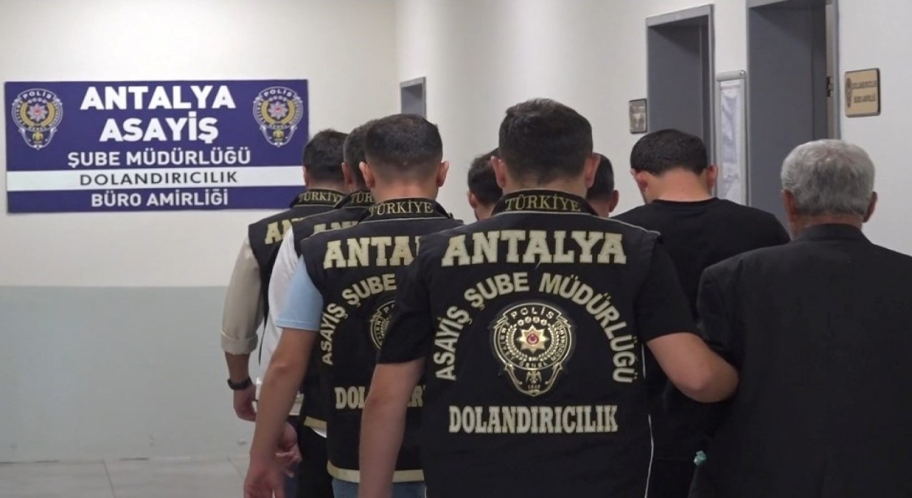 Antalyada FETÖ yalanıyla 12,5 milyonluk altın dolandırıcılığına 3 tutuklama