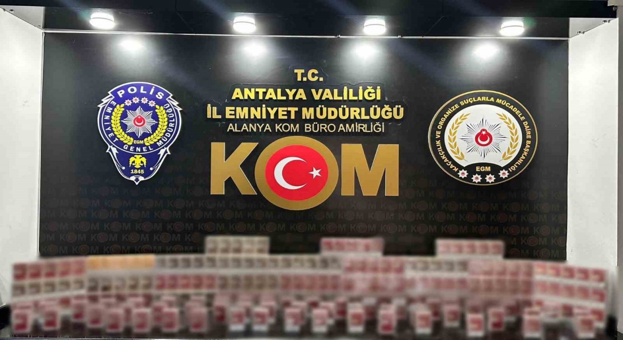 Antalyada KOM operasyonlarında 2 şüpheli tutuklandı çok sayıda malzeme ele geçirildi