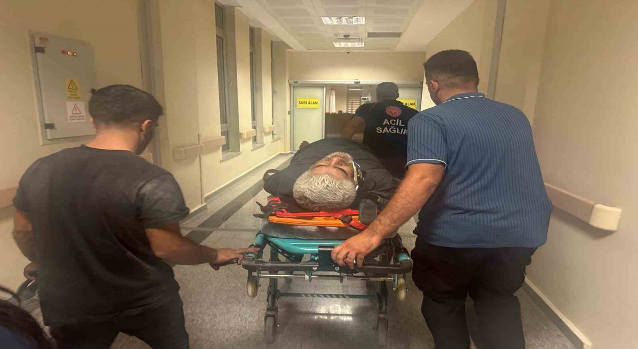 Araç bakım kanalına düşerek yaralandı