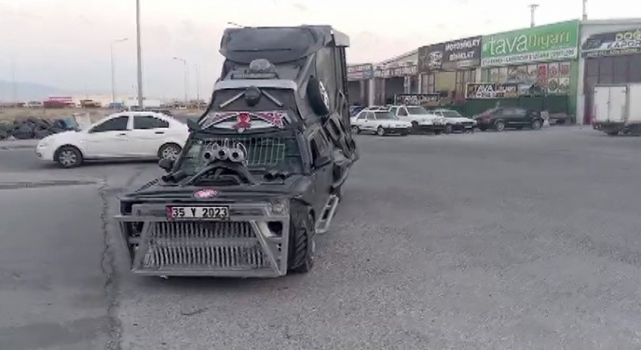 Aracını adeta tanka çevirdi, polis trafikten men edip ehliyete el koydu