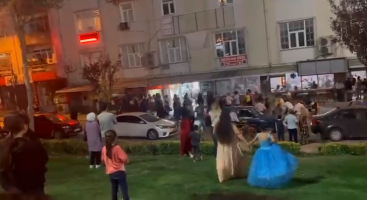 Arnavutköyde düğün çıkışı sopalı ve tekmeli yumruklu kavga
