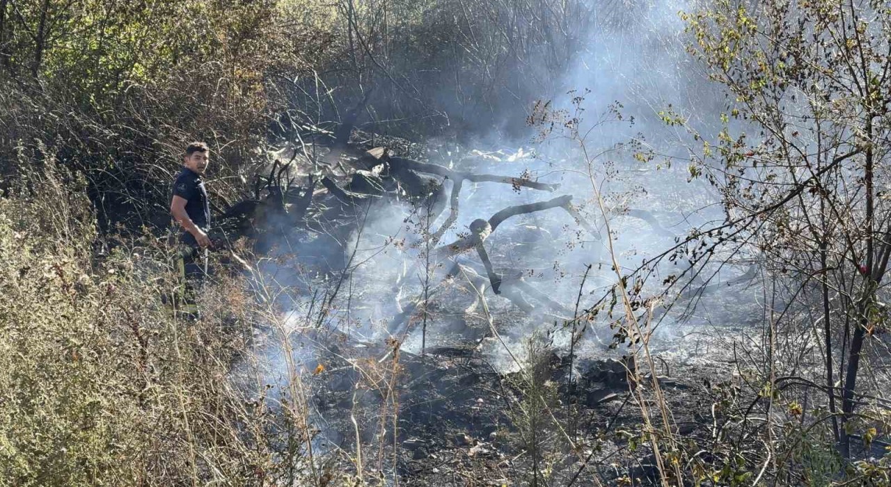 Arnavutköyde yangın çıkarıp itfaiyecilere saldıran şahıs gözaltına alındı
