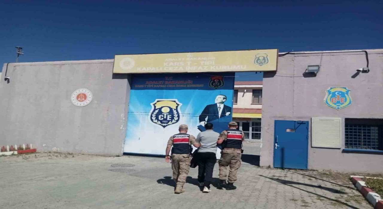 Arpaçayda 22 suç kaydıyla aranan 1 kişi yakalandı