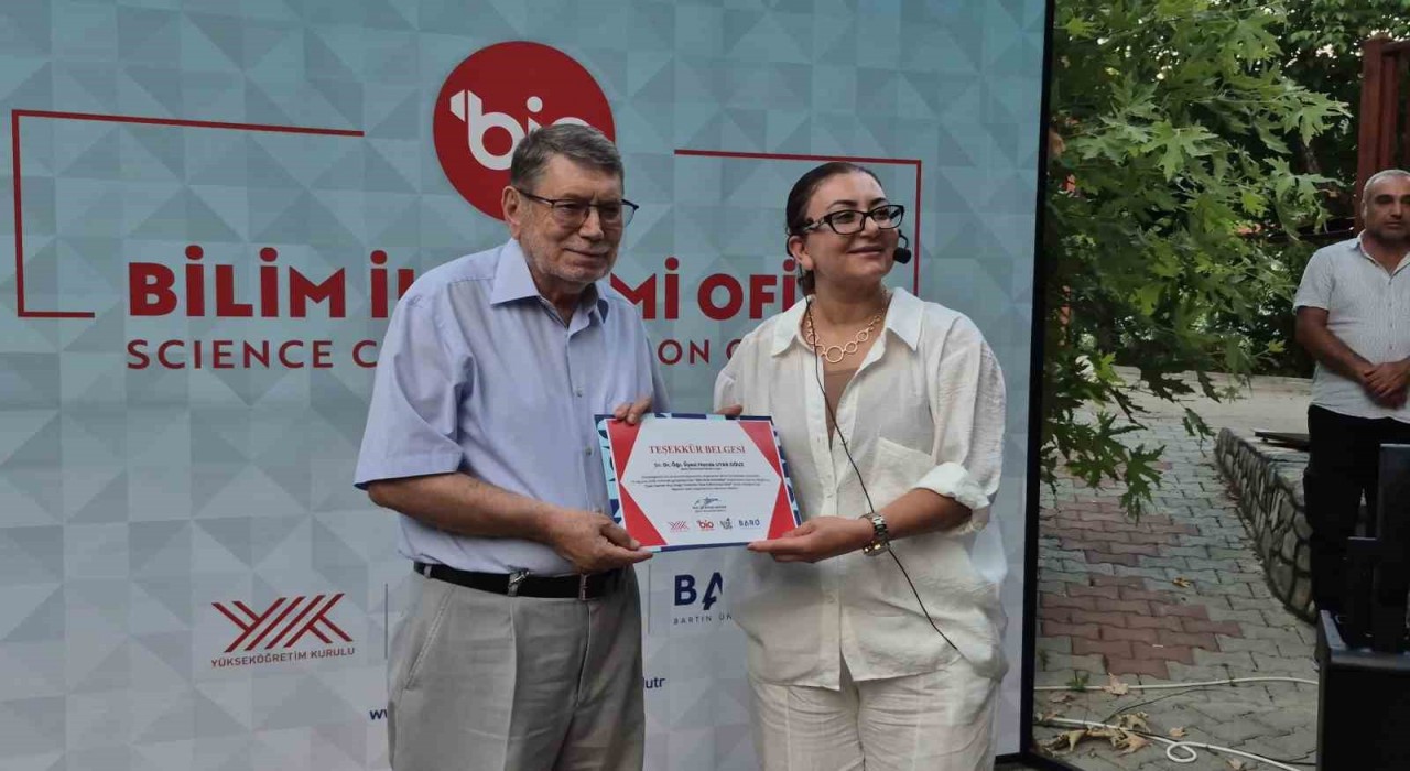 Aşk acısını dindiren şelale doğa ve bilimi buluşturdu