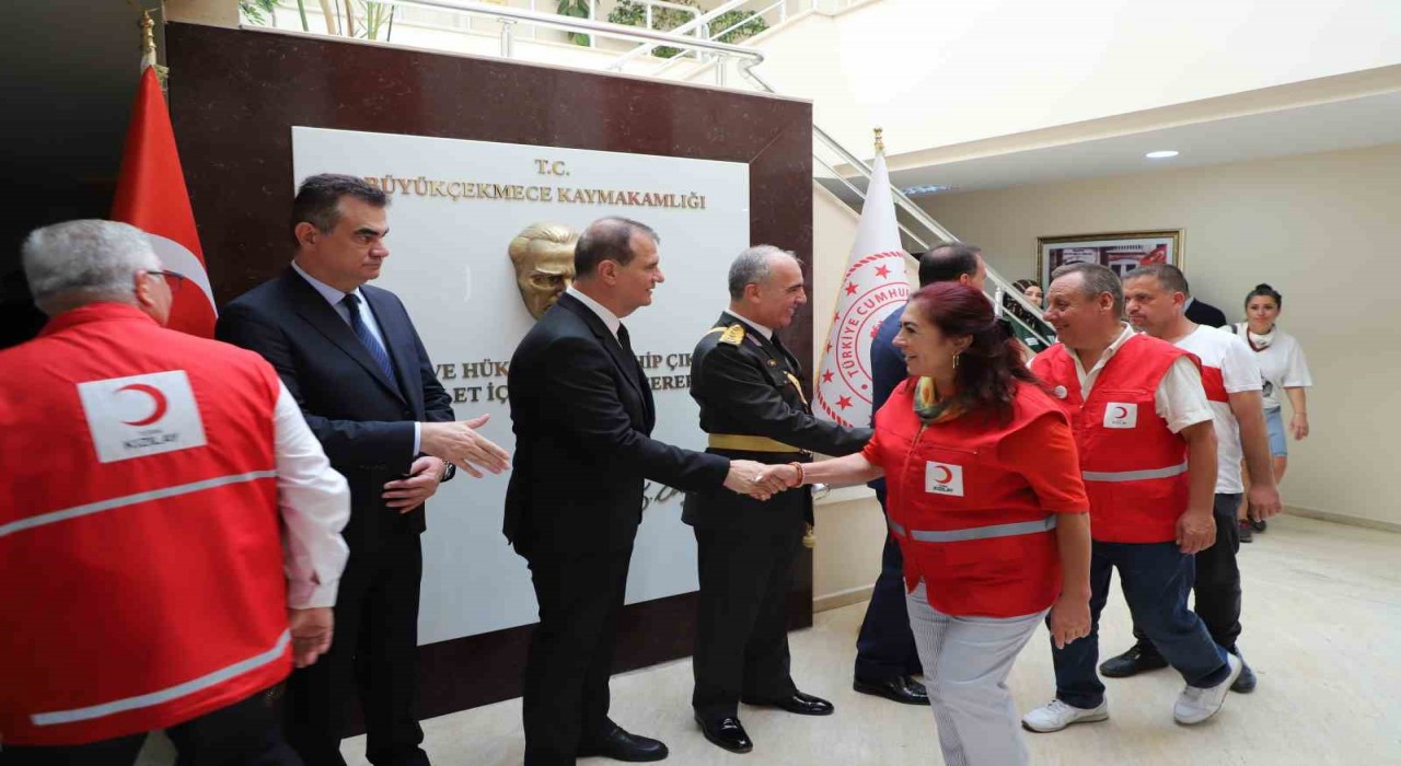 Atatürkün önderliğinde kazanılan Büyük Zafer Büyükçekmecede coşkuyla kutlanıyor