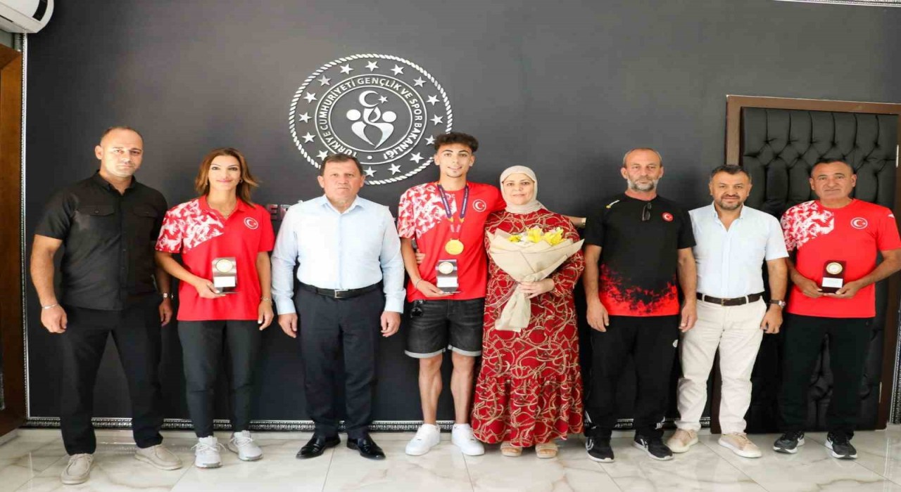 Avrupa Şampiyonuna coşkulu karşılama