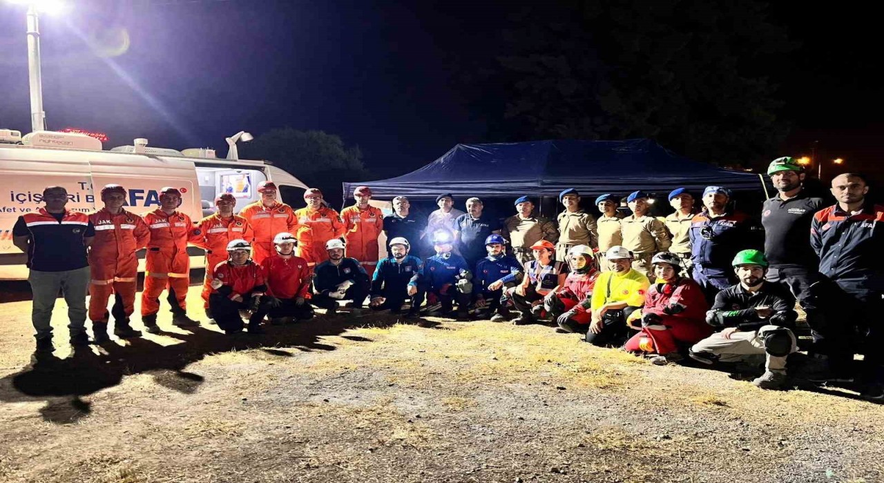 Aydında 17 Ağustos depreminin yıl dönümünde geniş kapsamlı tatbikat