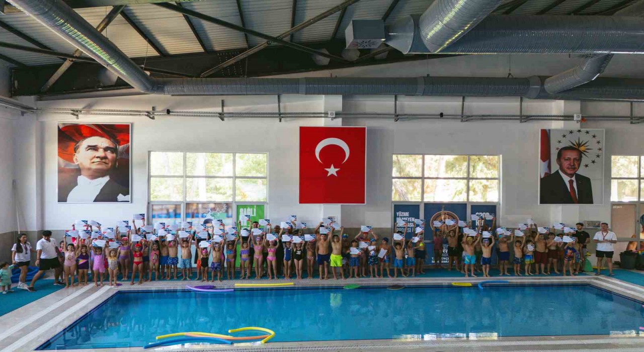 Aydında 500 kişi yüzme sertifikasını aldı