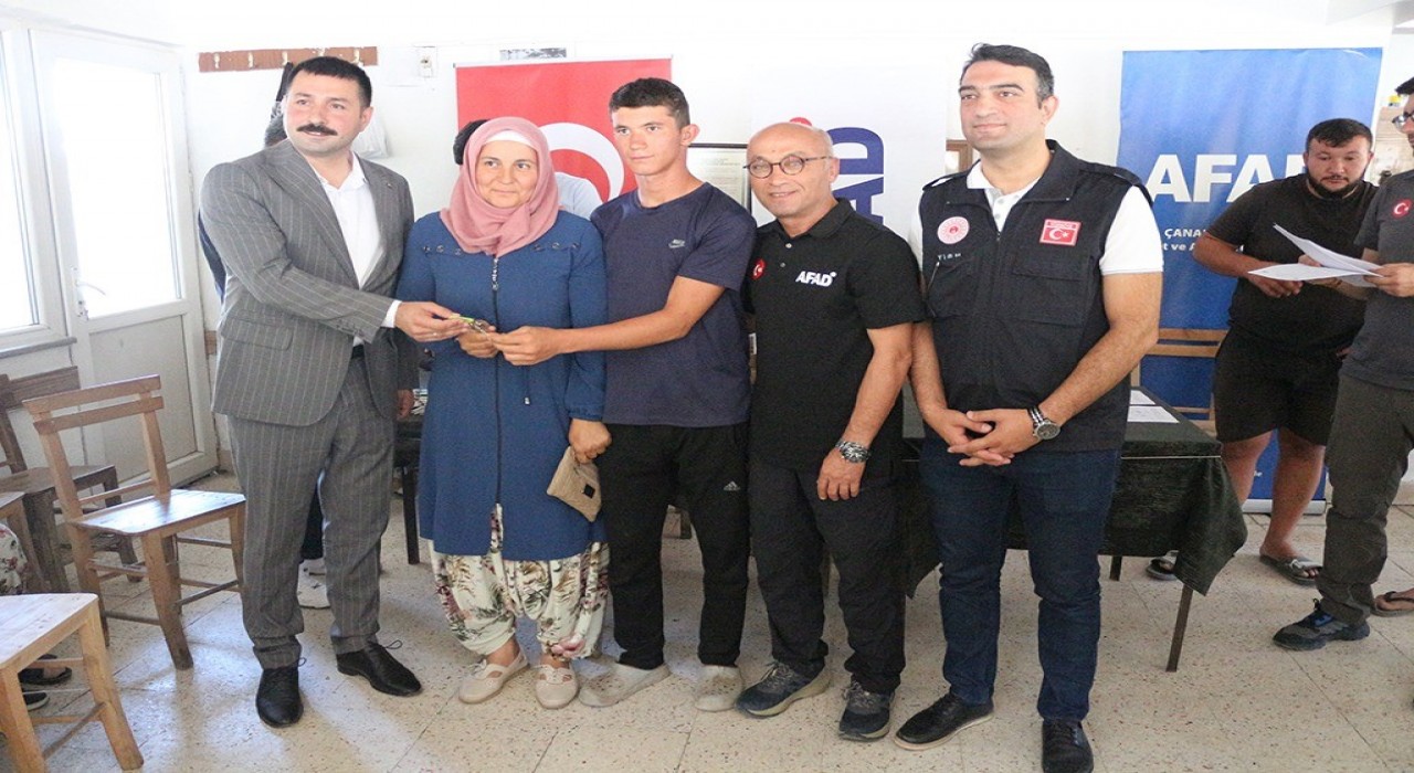 Ayvacıkta depremlerin ardından toplam 580 konut sahiplerine teslim edildi