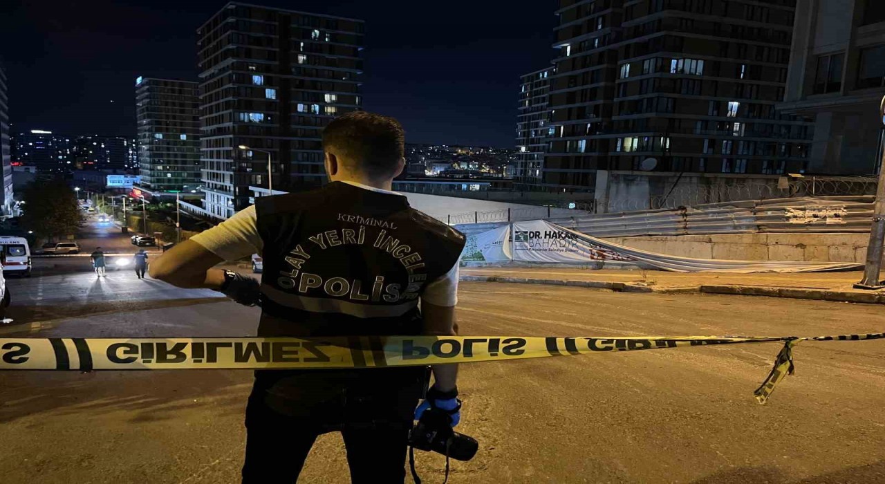 Bahçelievlerde yolda yürürken silahlı saldırıya uğrayan adam hayatını kaybetti