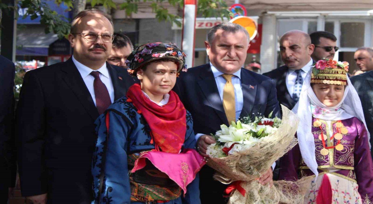 Bakan Bakın Aydındaki ilk durağı Valilik oldu