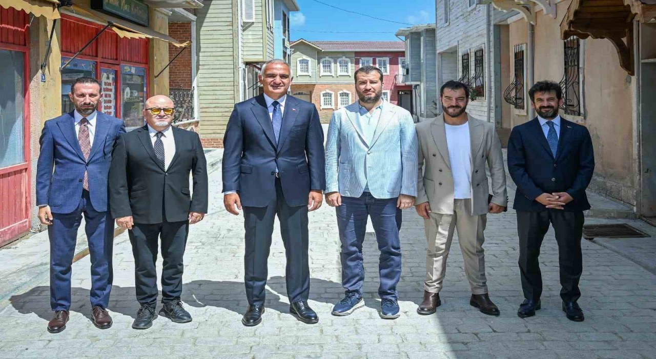 Bakan Ersoydan, Bozdağ Film Platolarına ziyaret