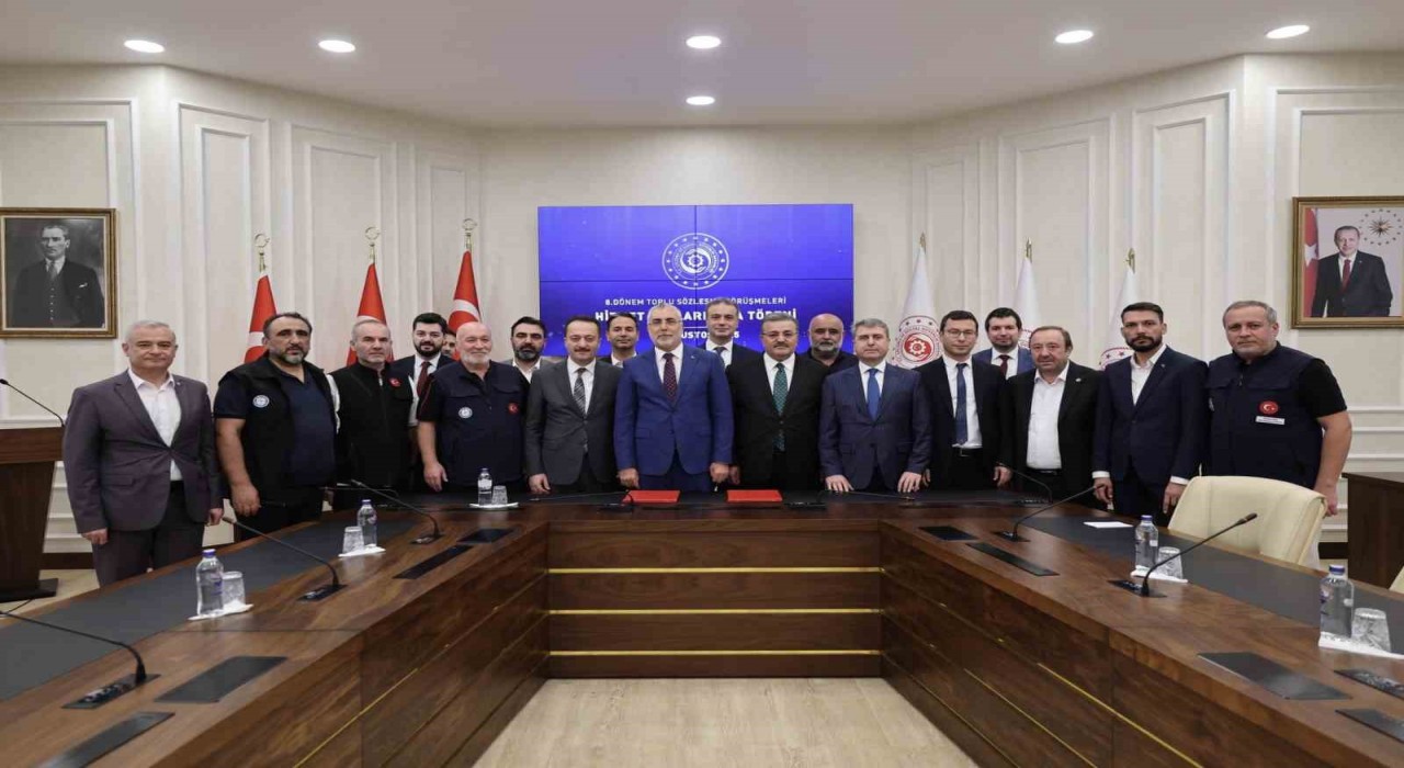 Bakan Işıkhan: 11 hizmet kolunun tamamında imzalarımızı attık