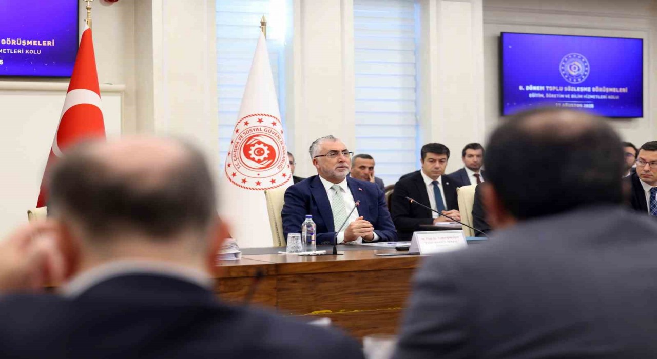 Bakan Işıkhan: Özlük ve sosyal haklarda iyileştirmelerin yapılmasının önemli olduğunu tekrar vurgulamak istiyorum